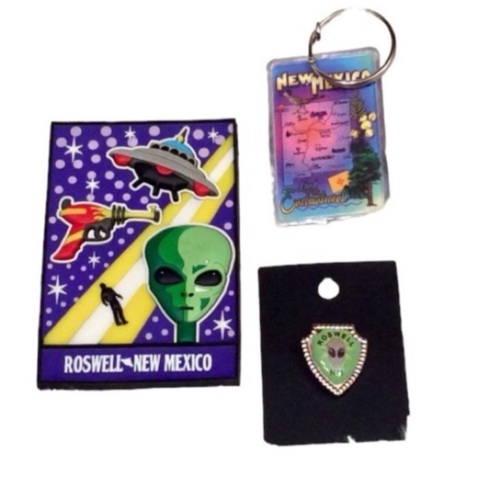 UNBRANDED Trio of ROSWELL New Mexico ALIEN Souvenir SET
